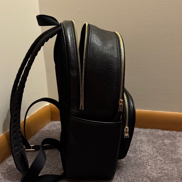 Coach Court Backpack - Picture 4 of 10